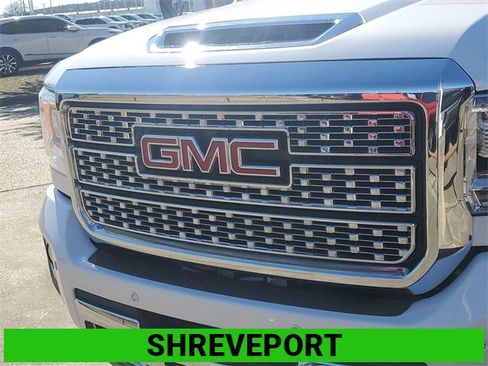 Certified 2019 GMC Sierra 2500 Denali w/ Duramax Plus Package image 30