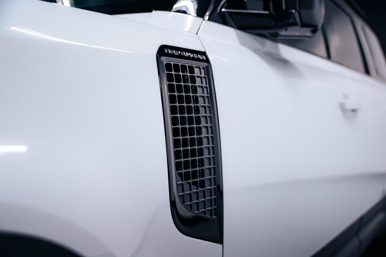 Used 2025 Land Rover Defender 110 S AWD/4WD image 20