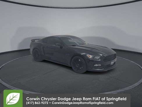 Used 2017 Ford Mustang GT Premium w/ Equipment Group 401A image 4