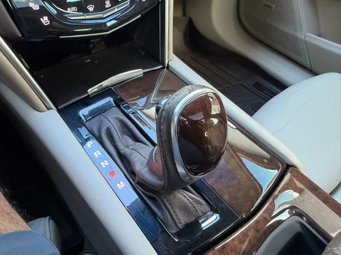 Used 2014 Cadillac XTS Luxury w/ Driver Awareness Package image 37