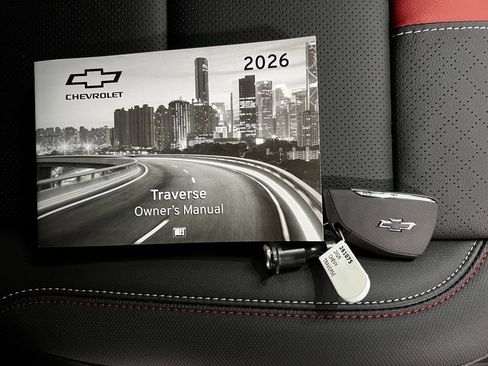 New 2026 Chevrolet Traverse RS w/ LPO, Floor Liner Package AWD/4WD image 41