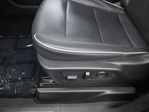 Used 2024 Chevrolet Tahoe Premier image 16