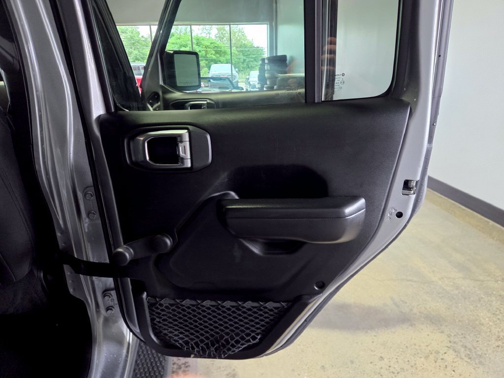 Used 2018 Jeep Wrangler Unlimited Sport AWD/4WD image 20