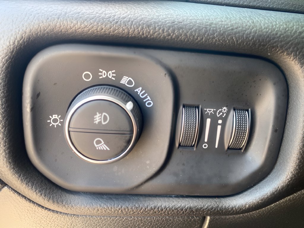 Used 2025 RAM 1500 Big Horn AWD/4WD image 19