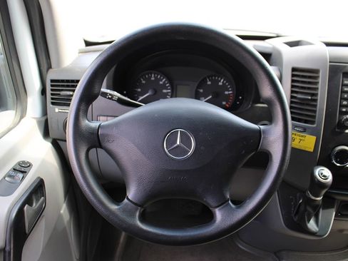 Used 2016 Mercedes-Benz Sprinter 3500 image 33