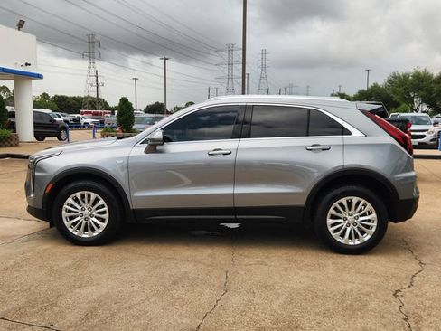Used 2024 Cadillac XT4 Luxury FWD image 4