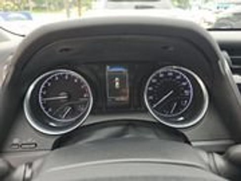 Used 2020 Toyota Camry LE FWD image 16