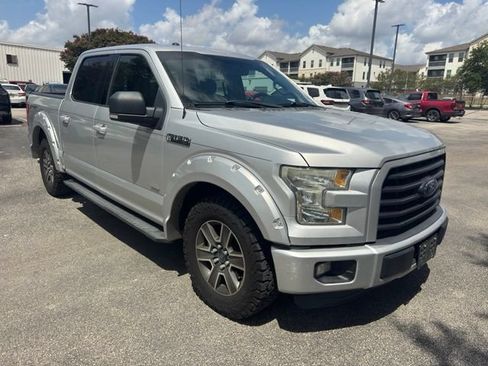 Used 2015 Ford F150 XLT w/ Equipment Group 302A Luxury RWD image 4