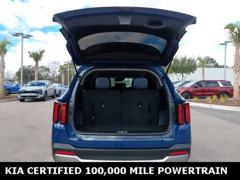 Certified 2024 Kia Sorento S image 29