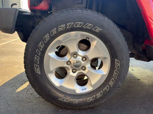 Used 2015 Jeep Wrangler Sahara w/ Dual Top Group image 8