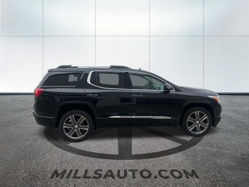 Used 2018 GMC Acadia Denali w/ Technology Package AWD/4WD image 3