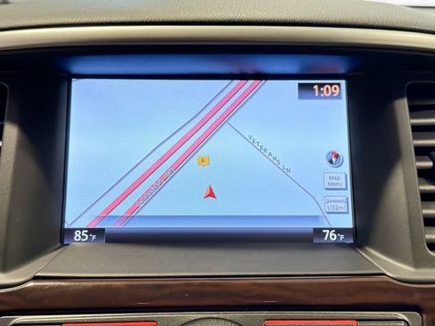 Used 2015 Nissan Pathfinder Platinum image 12