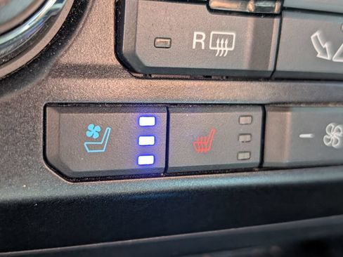 Used 2018 Ford F150 Lariat AWD/4WD image 26