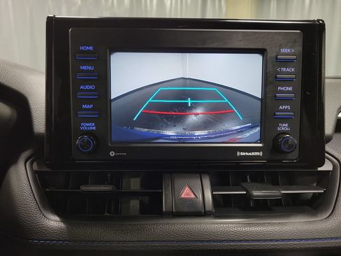 Used 2022 Toyota RAV4 SE w/ Convenience Package AWD/4WD image 21
