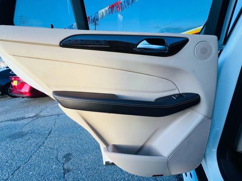 Used 2017 Mercedes-Benz GLE 350 4MATIC w/ Premium 1 Package image 24