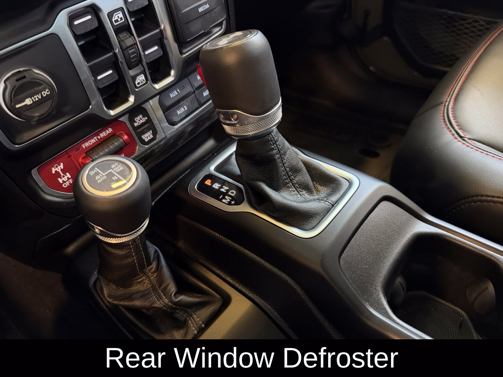 Used 2025 Jeep Wrangler Unlimited Rubicon AWD/4WD image 21