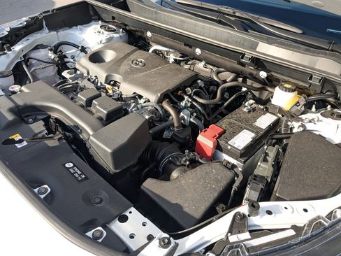 Used 2025 Toyota RAV4 XLE Premium image 39