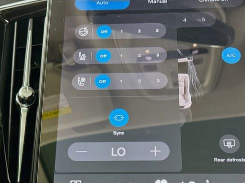 New 2026 Volvo XC90 T8 Ultra w/ Protection Package Premier AWD/4WD image 21