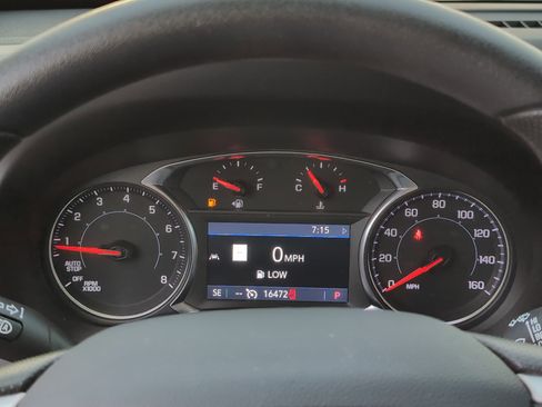 Used 2022 GMC Terrain SLE w/ Driver Convenience Package image 20