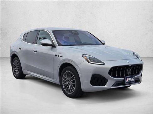 Used 2024 Maserati Grecale GT image 3