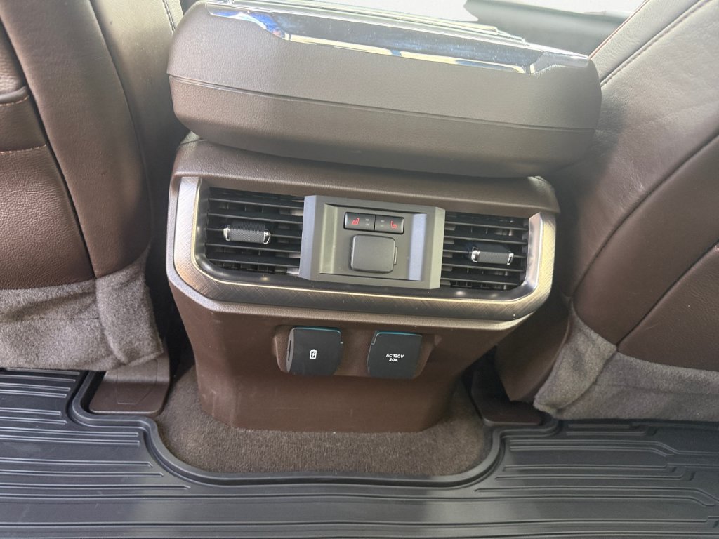 Used 2023 Ford F150 King Ranch w/ Equipment Group 601A High AWD/4WD image 17