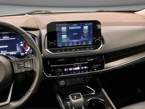 Used 2022 Nissan Rogue Platinum w/ Head-Up Display Package image 9