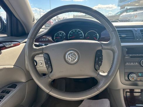 Used 2010 Buick Lucerne CXL image 18