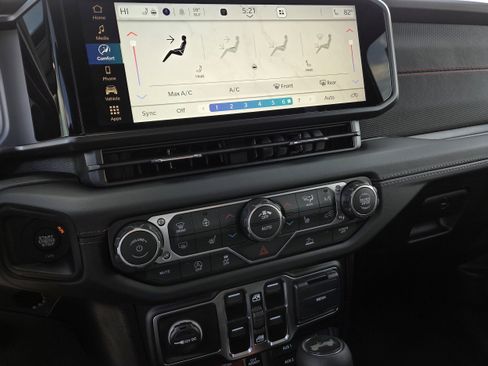 New 2026 Jeep Wrangler Unlimited Rubicon image 8