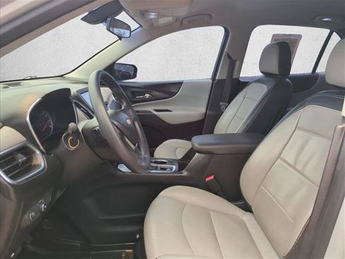 Used 2018 Chevrolet Equinox LS FWD image 16