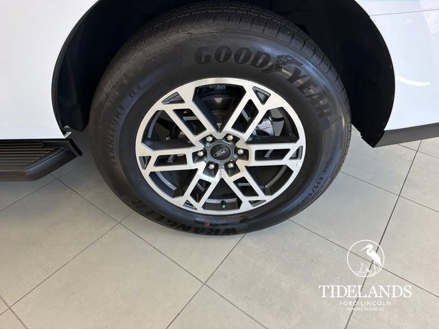 Certified 2025 Ford Expedition Active RWD image 33