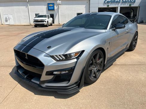 Used 2020 Ford Mustang Shelby GT500 w/ Carbon Fiber Track Pack RWD image 1