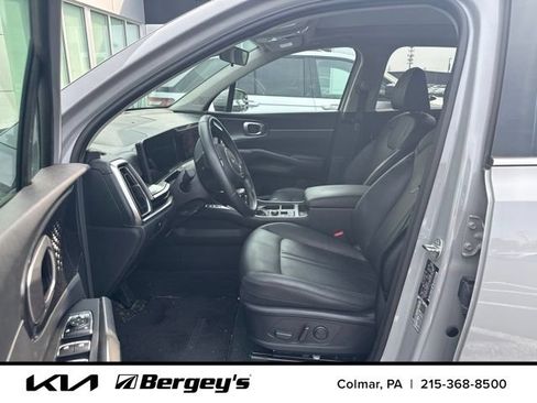 Used 2025 Kia Sorento S w/ Panoramic Sunroof Package AWD/4WD image 12