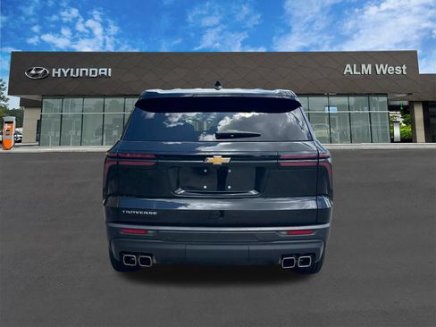 Used 2024 Chevrolet Traverse LS FWD image 6