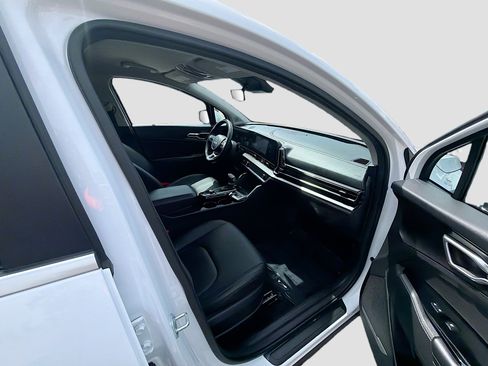 Used 2023 Kia Sportage EX FWD image 32