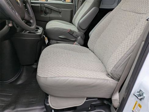 New 2025 Chevrolet Express 3500 w/ Driver Convenience Package image 11