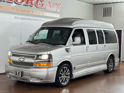 Used 2013 Chevrolet Express 1500 image 7