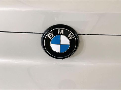 New 2026 BMW X6 xDrive40i w/ Premium Package image 15