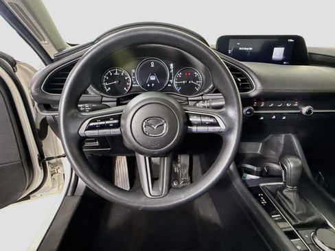 Used 2022 MAZDA MAZDA3 s FWD image 13