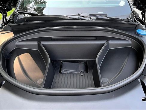 New 2025 Volvo EX90 Plus image 12