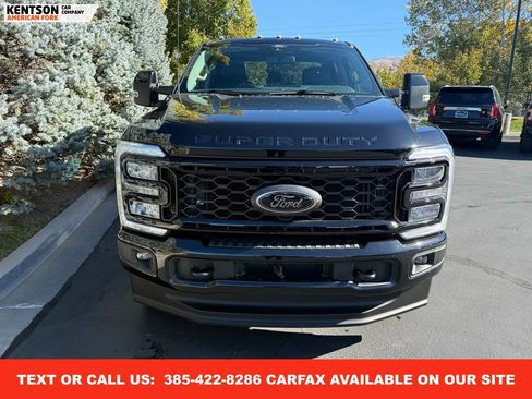 Used 2025 Ford F350 Lariat w/ Black Appearance Package image 2
