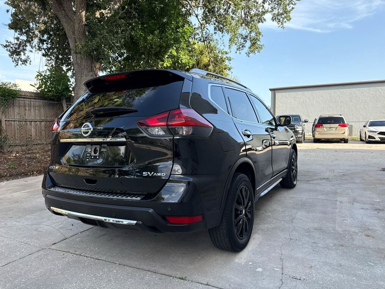 Used 2020 Nissan Rogue SV AWD/4WD image 12