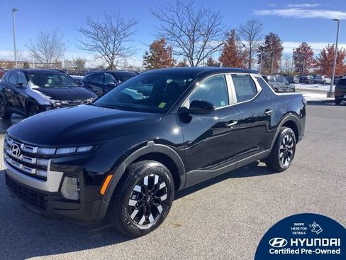 Certified 2025 Hyundai Santa Cruz SE image 1