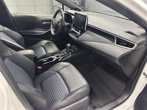 Used 2020 Toyota Corolla XSE FWD image 11