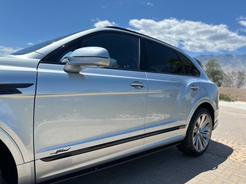 Used 2023 Bentley Bentayga Speed AWD/4WD image 24