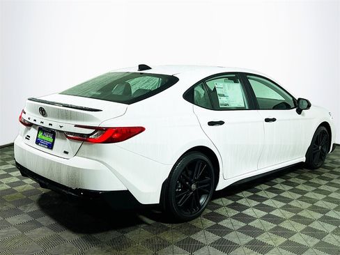 New 2026 Toyota Camry Hybrid image 8