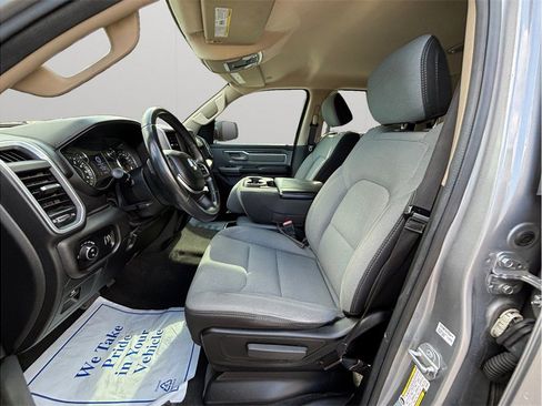 Used 2020 RAM 1500 Big Horn AWD/4WD image 2