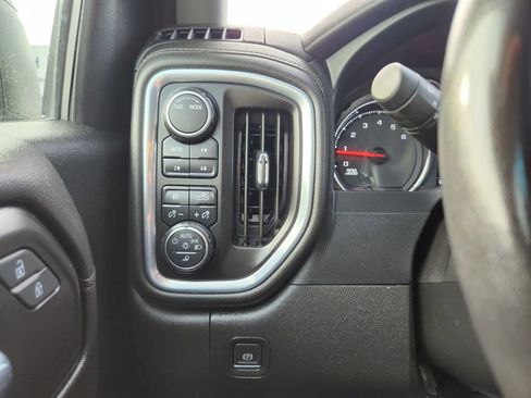 Used 2022 Chevrolet Silverado 1500 LT Trail Boss w/ Safety Package AWD/4WD image 21