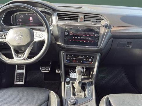 Used 2023 Volkswagen Tiguan SEL R-Line image 19