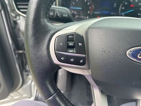 Used 2023 Ford Explorer XLT w/ Equipment Group 202A AWD/4WD image 20