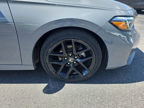 Certified 2025 Honda Civic Sport image 9